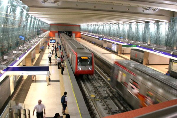 metro_station_santiago_chile_photo_wiki
